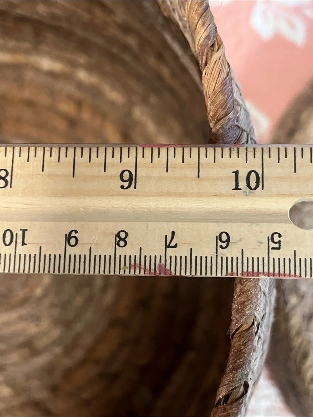 Handwoven Brown Seagrass Storage Basket with Lid - Brand Unspecified